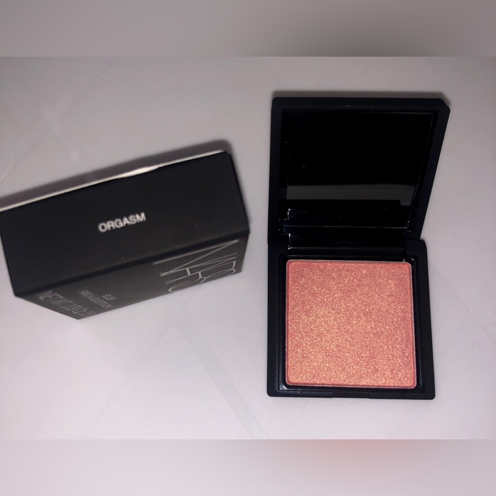 BNIB NARS Blush in Orgasm - 777 - Picture 4 of 8